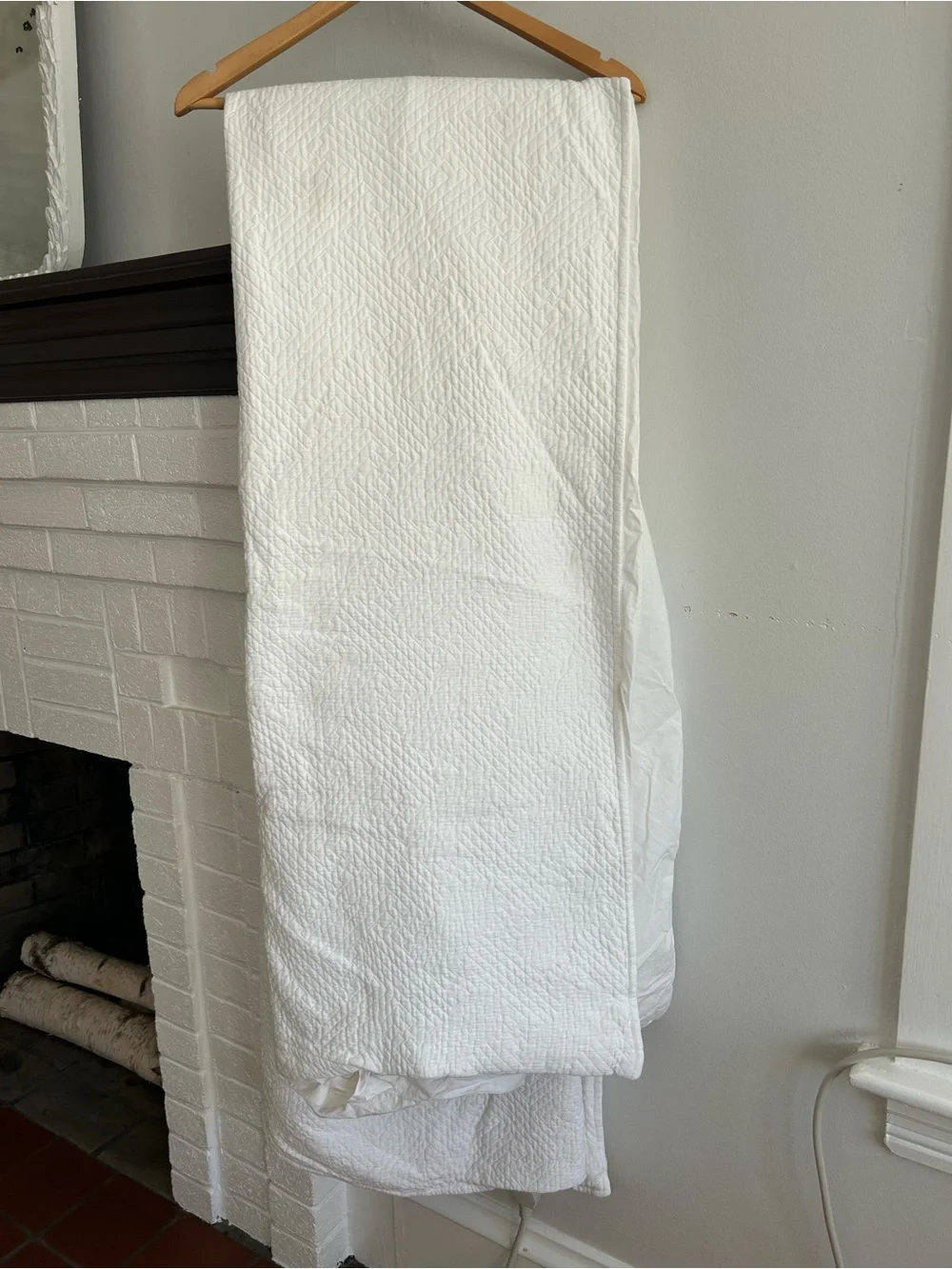 West Elm White Quilted Organic Duvet Cover Size Twin